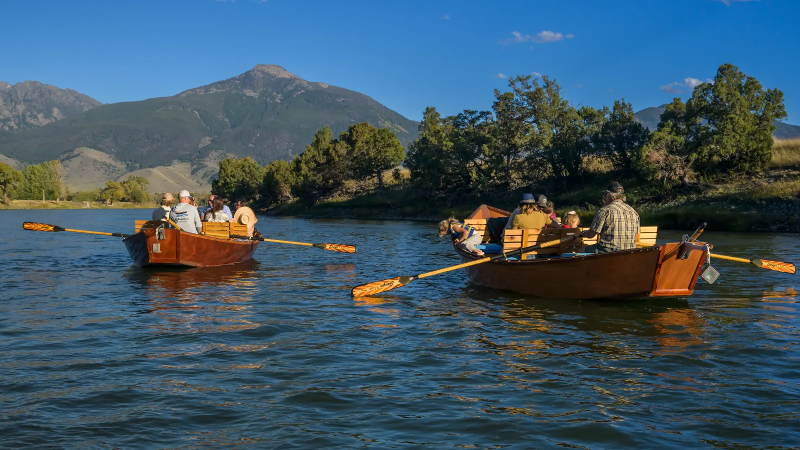 yellowstone-luxury-boat-tours